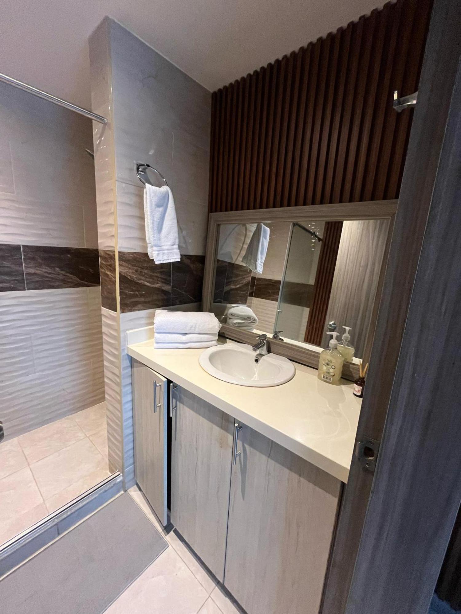 Santorini Apartamentos Amoblados بيريرا المظهر الخارجي الصورة